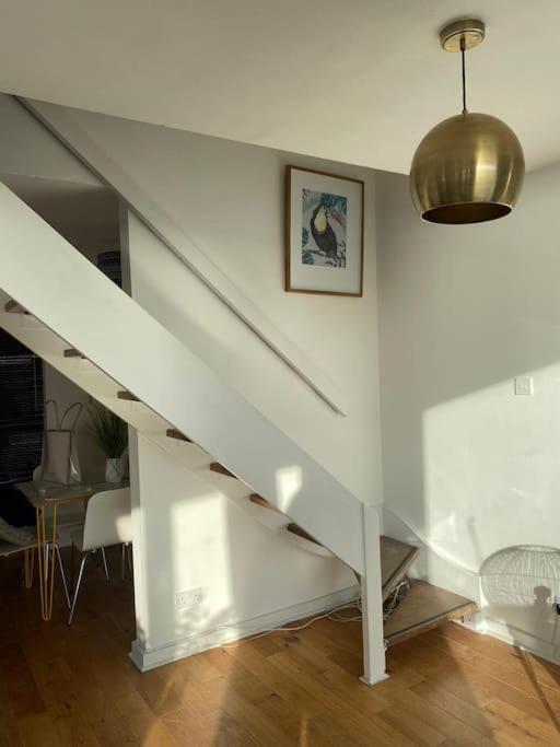 הייסטינגס Central Sea View Maisonette מראה חיצוני תמונה