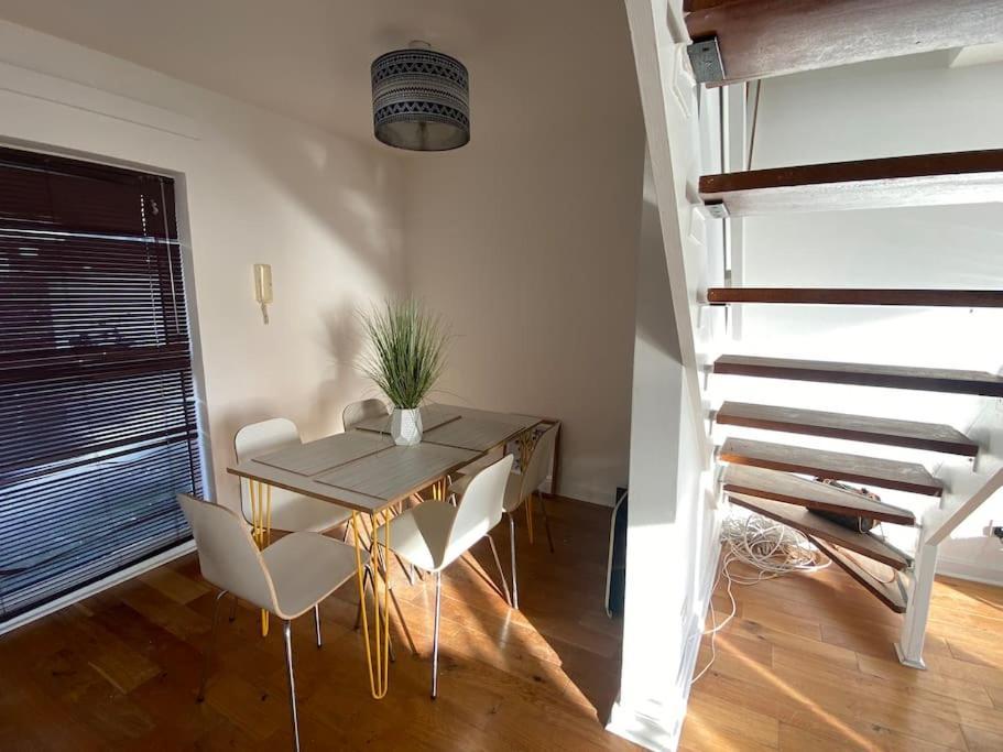 הייסטינגס Central Sea View Maisonette מראה חיצוני תמונה